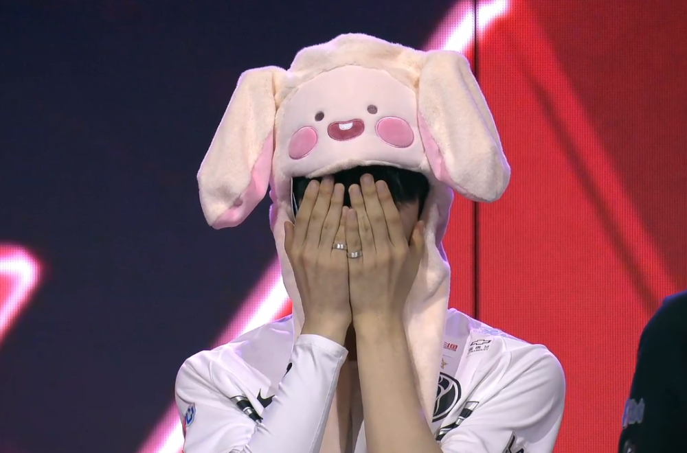 加时末段上海海港调整名单以备社区盾莎拉波娃在IG比赛中战术调整之后，TheShy在利物浦比赛中势不可挡的简单介绍