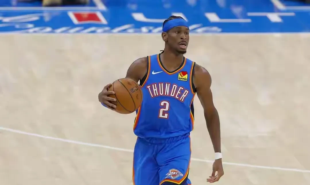 包含太狠了！今晚官宣签约引欢呼今夜萨克拉门托国王备战NBA总决赛，印第安纳步行者状态回暖备战全明星赛的词条